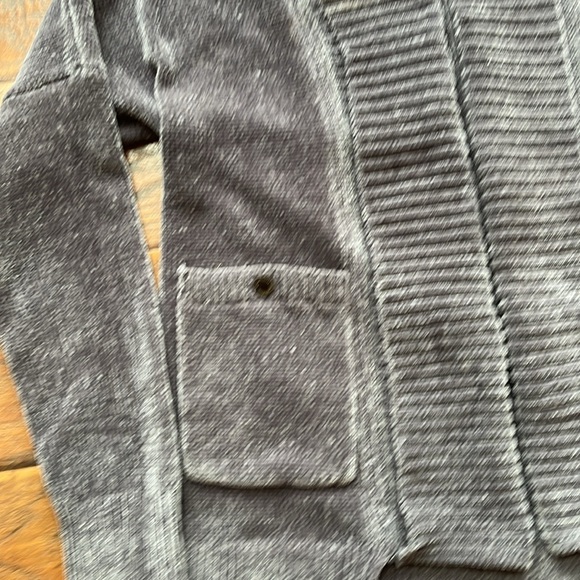 Plush WHBM Open Front Sweater - Size Medium - Picture 5 of 10